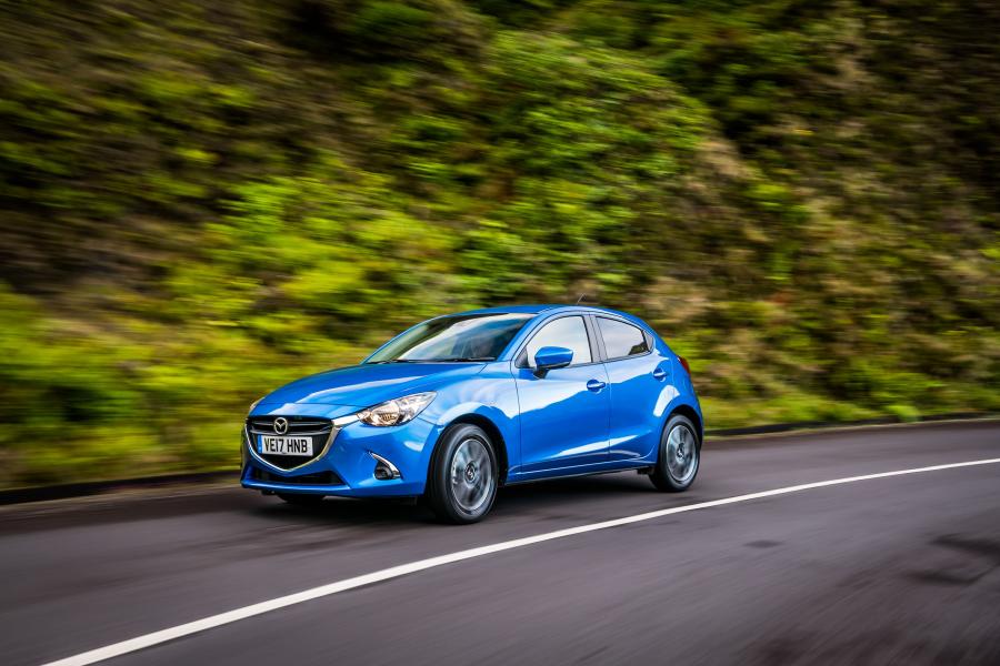  Mazda2 Tech Edition (DJ) 2017 года  (UK) (фото 17 из 35)